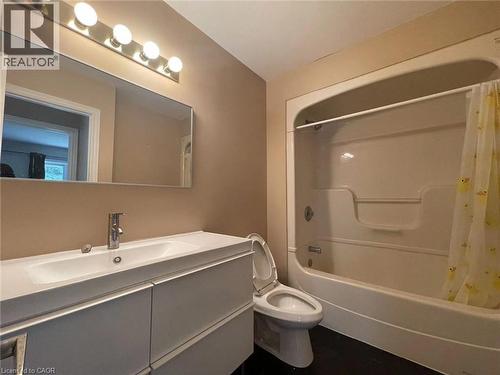 19 Hahn Place Unit# Upper, Kitchener, ON 