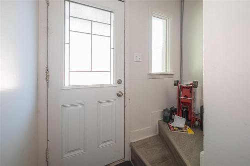816 St Matthews Avenue, Winnipeg, MB 