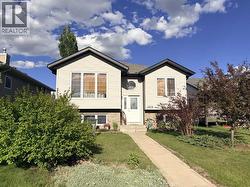 4828 56 Avenue  Innisfail, AB T4G 1Y7