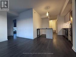 906 - 203 COLLEGE STREET  Toronto, ON M5T 1P9