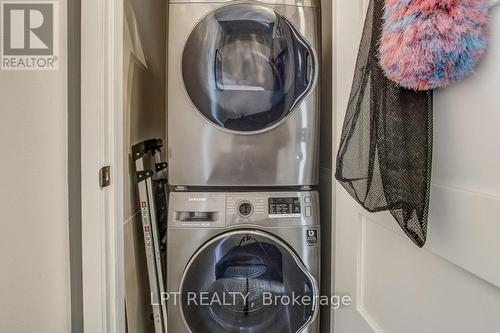 64 - 300 Alex Gardner Circle, Aurora, ON 