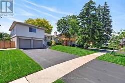 3310 HAVENWOOD DRIVE  Mississauga, ON L4X 2M3