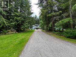 8254 PROCTER EAST Road  Procter, BC V1L 0B6