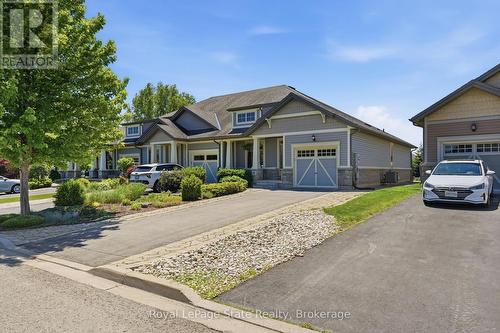6 MANORWOOD DRIVE  West Lincoln (Smithville), ON L0R 2A0