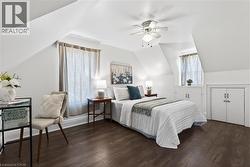 Primary bedroom - 