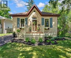 10 SELKIRK Street  Cambridge, ON N1S 1Z1