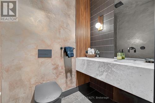248 Atlantis Avenue, Ottawa, ON 