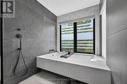 248 Atlantis Avenue, Ottawa, ON 