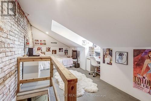 38 Rosemont Avenue, Hamilton, ON 