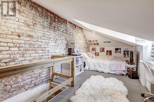 38 Rosemont Avenue, Hamilton, ON 