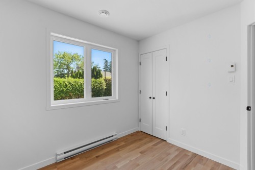 Chambre à coucher - 8 Rue Tougas, Châteauguay, QC - Indoor Photo Showing Other Room