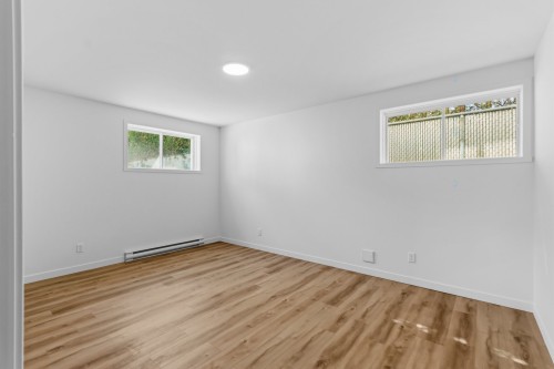 Chambre à coucher - 8 Rue Tougas, Châteauguay, QC - Indoor Photo Showing Other Room