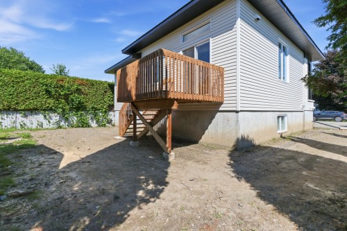 Terrasse - 8 Rue Tougas, Châteauguay, QC - Outdoor