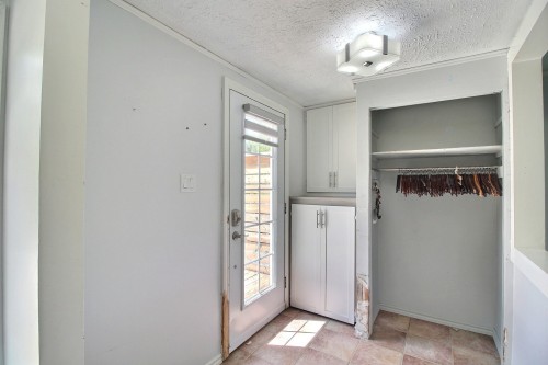 Hall d'entrée/Vestibule - 272 Ch. Paré, Val-D'Or, QC 