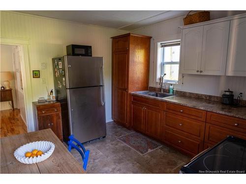 19 Charles Ave, Fredericton, NB 