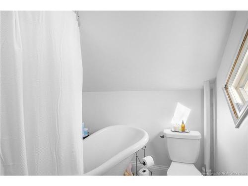 19 Charles Ave, Fredericton, NB 