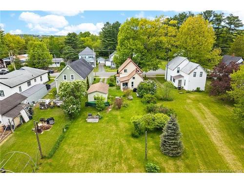 19 Charles Ave, Fredericton, NB 