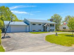 111 Charles ST Saint Andrews, NB E5B 2J4