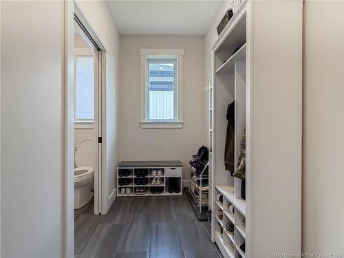 7 Aurora St, Fredericton, NB 