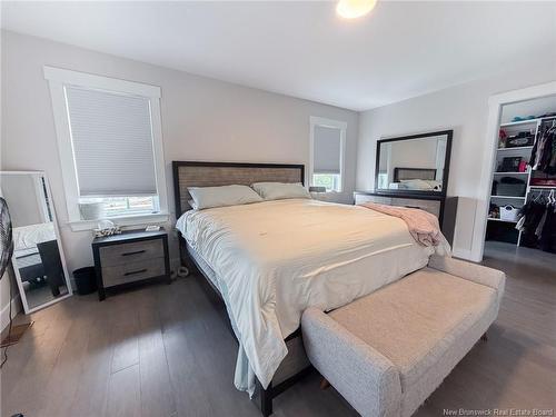 7 Aurora St, Fredericton, NB 