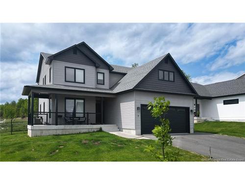 7 Aurora St, Fredericton, NB 