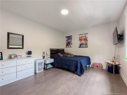 7 Aurora St, Fredericton, NB 