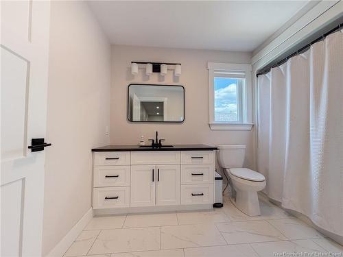 7 Aurora St, Fredericton, NB 