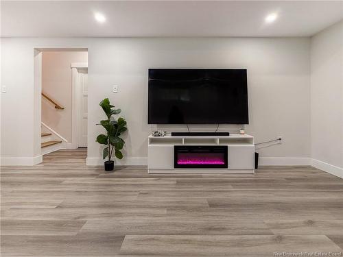 7 Aurora St, Fredericton, NB 