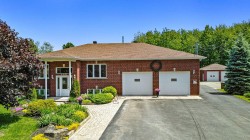 489  - 491 Av. d'Argenteuil  Lachute, QC J8H 3Y2