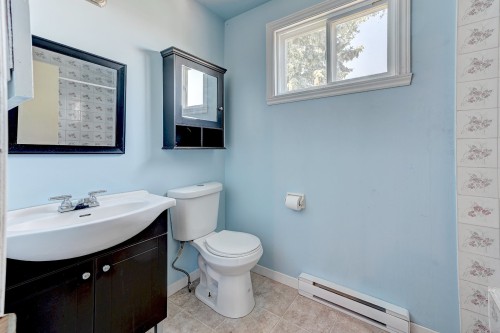 Salle de bains - 2160 Rue Nancy, Brossard, QC 