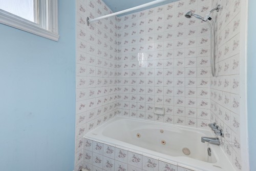 Salle de bains - 2160 Rue Nancy, Brossard, QC 
