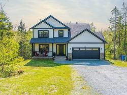 581 Wisteria Lane  Upper Tantallon, NS B3Z 0T5