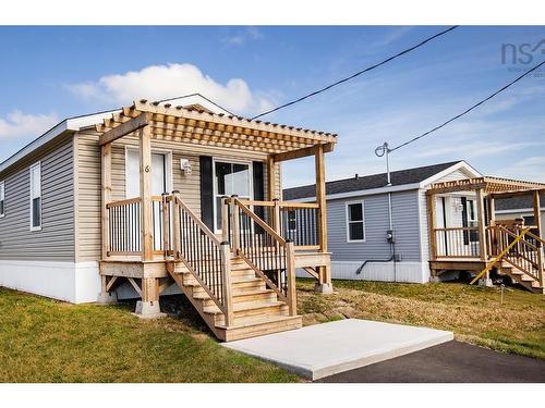 18 8 Oakwood Path, Amherst, NS 