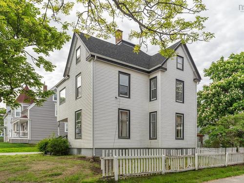 13 Porter Street, Yarmouth, NS 