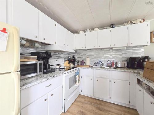 5 Birch Court, Amherst, NS 