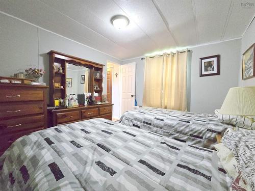 5 Birch Court, Amherst, NS 