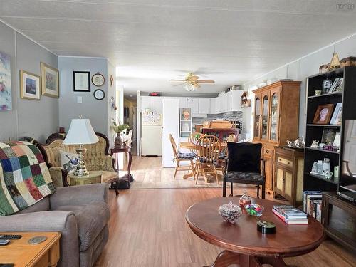5 Birch Court, Amherst, NS 
