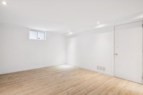 Salle familiale - 600 Rue De La Neuve-France, Saint-Jean-Sur-Richelieu, QC - Indoor Photo Showing Other Room