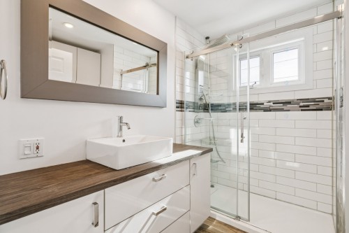 Salle d'eau - 600 Rue De La Neuve-France, Saint-Jean-Sur-Richelieu, QC - Indoor Photo Showing Bathroom