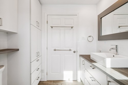Salle d'eau - 600 Rue De La Neuve-France, Saint-Jean-Sur-Richelieu, QC - Indoor Photo Showing Bathroom