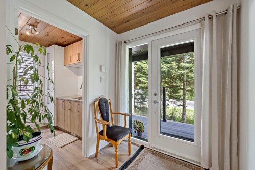 Mud Room - 21  - 21A Imp. Gaston-Miron, Sainte-Agathe-Des-Monts, QC 