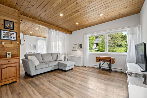 Living Room - 21  - 21A Imp. Gaston-Miron, Sainte-Agathe-Des-Monts, QC 