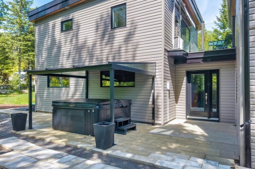Courtyard - 21  - 21A Imp. Gaston-Miron, Sainte-Agathe-Des-Monts, QC 