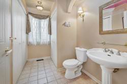 Powder room - 