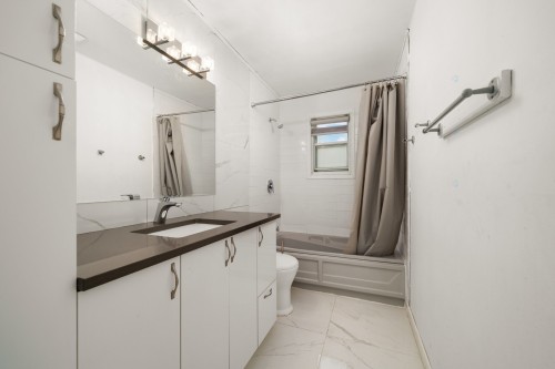Salle de bains - 2130 Rue Arbour, Brossard, QC 