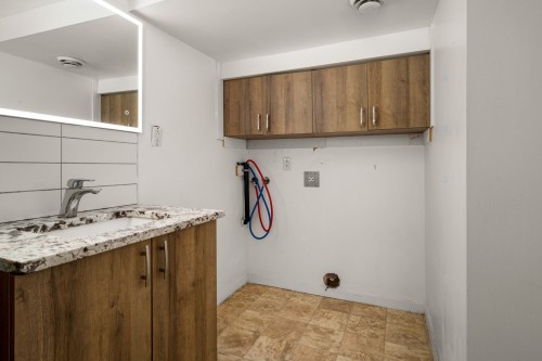 Salle de bains - 2130 Rue Arbour, Brossard, QC 