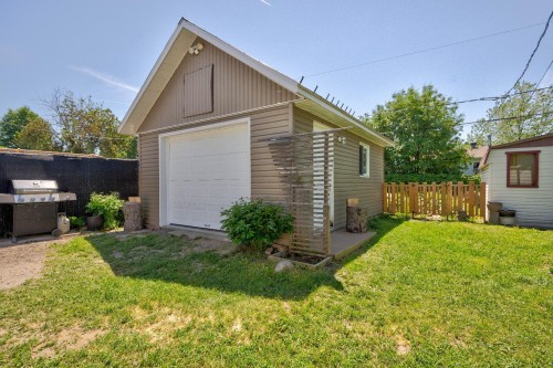 Garage - 168 Rue Jeannotte, Repentigny (Le Gardeur), QC 