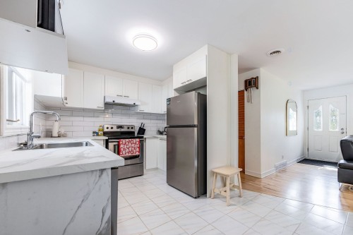 Kitchen - 6025 Rue Parent, Brossard, QC 