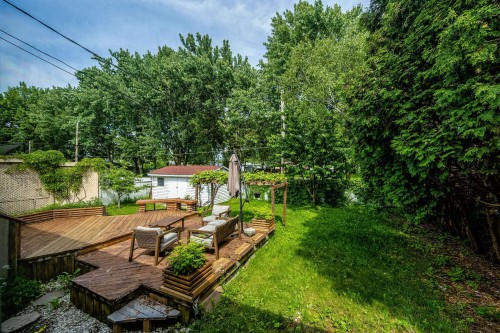 Courtyard - 6025 Rue Parent, Brossard, QC 