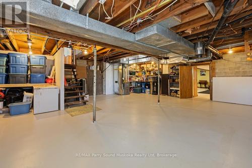 Great basement for extra storage - 39 Hardies Road, Mckellar, ON 